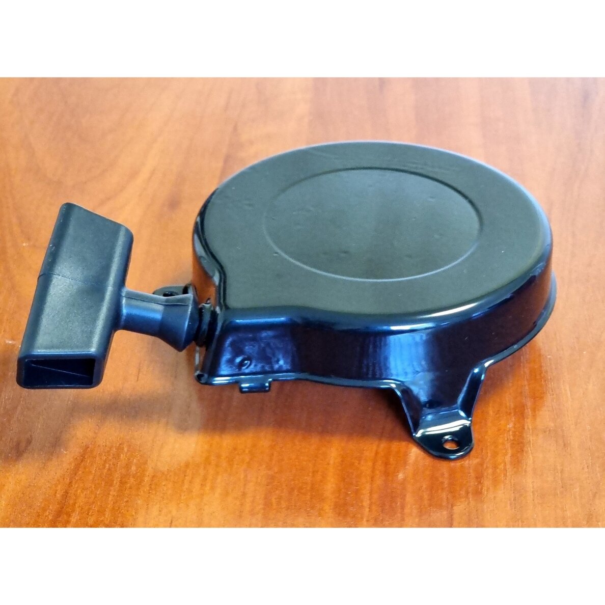 Iedarbināšanas starteris Briggs & Stratton dzinējiem. Kodi: 690101 499706 2 Iedarbināšanas starteris Briggs & Stratton dzinējiem. Kodi: 690101 499706 2