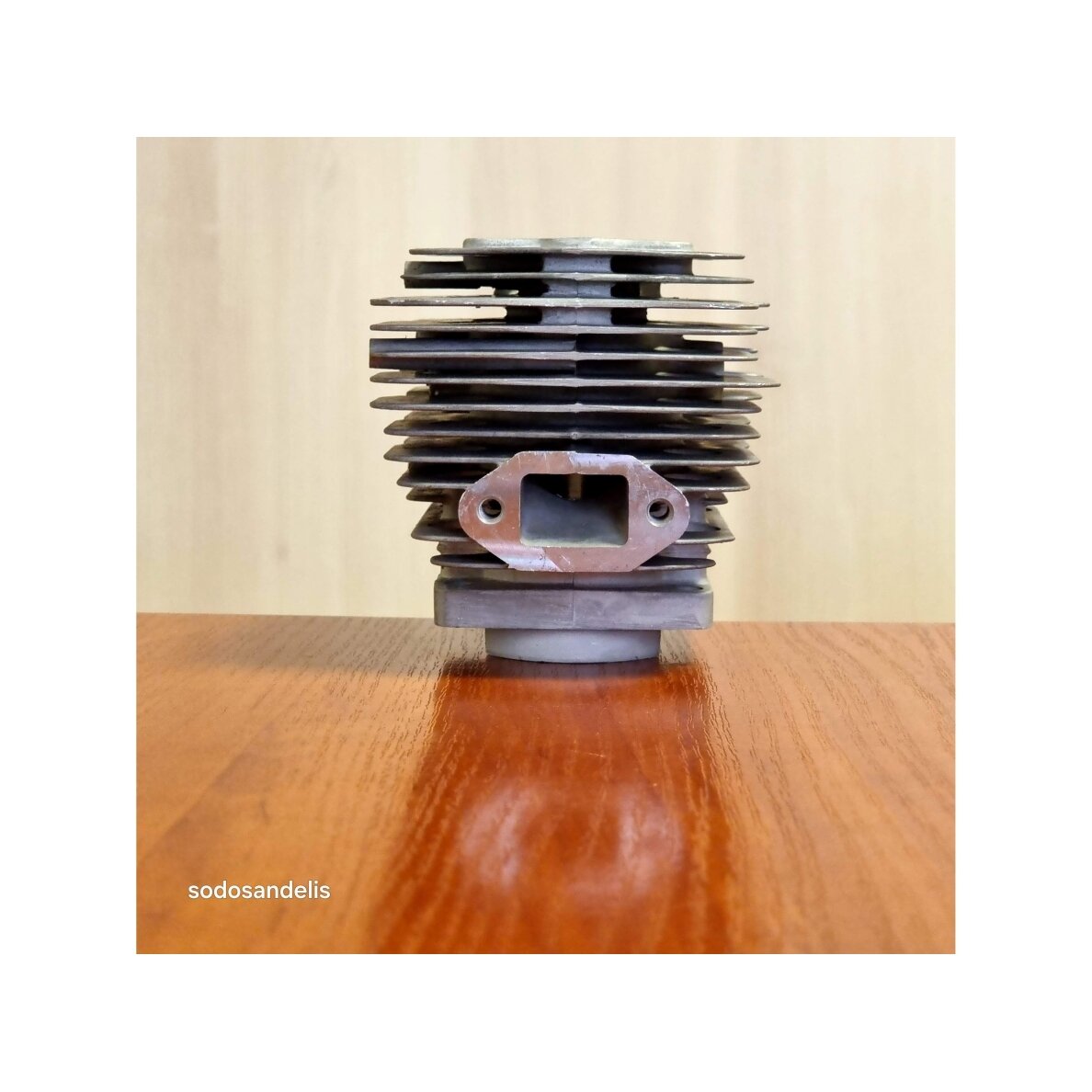 Cilindrs paredzēts Husqvarna 143R II 143AE 443RB 542RBS Zenoah G45L E45A 510064201 515361401 2