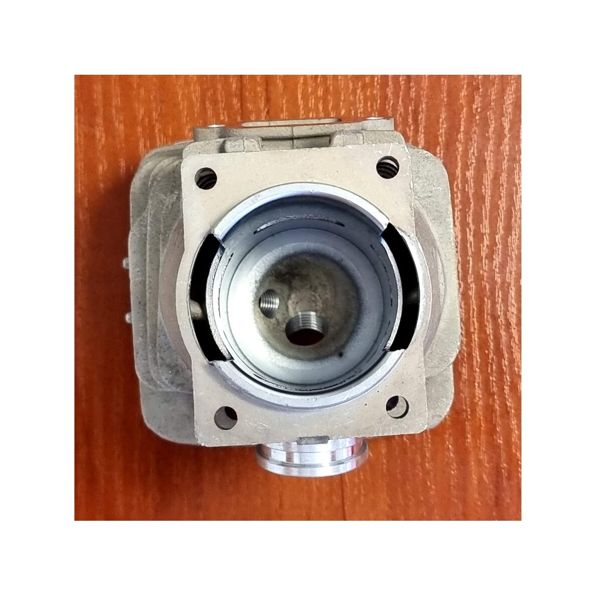 Cylinder kit for STIHL MS361 chainsaws. Code 11350201202 NIKASIL coating 7 Cylinder kit for STIHL MS361 chainsaws. Code 11350201202 NIKASIL coating 7