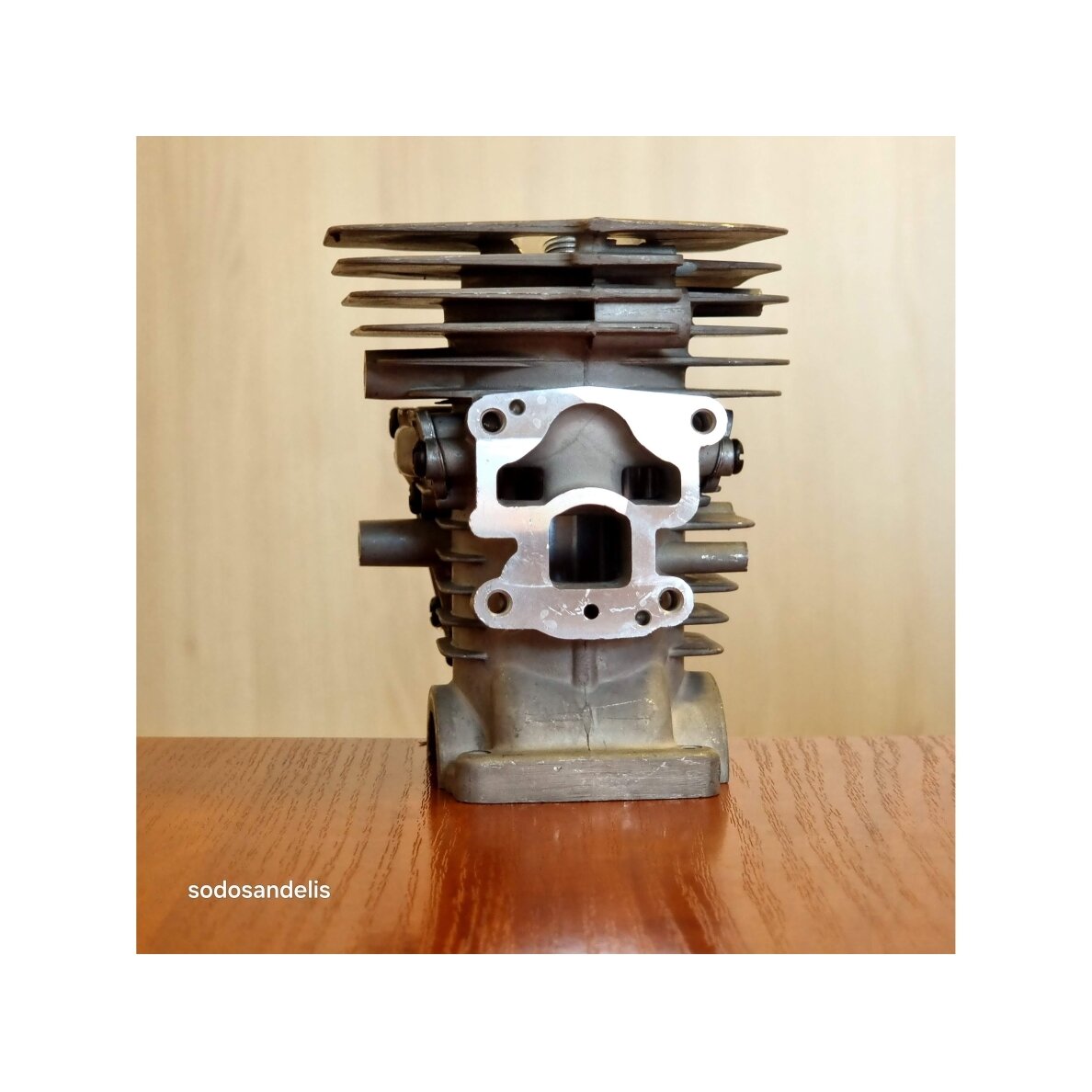 Cilindro komplektas  Benzopjūklui Husqvarna 435 / 440 2