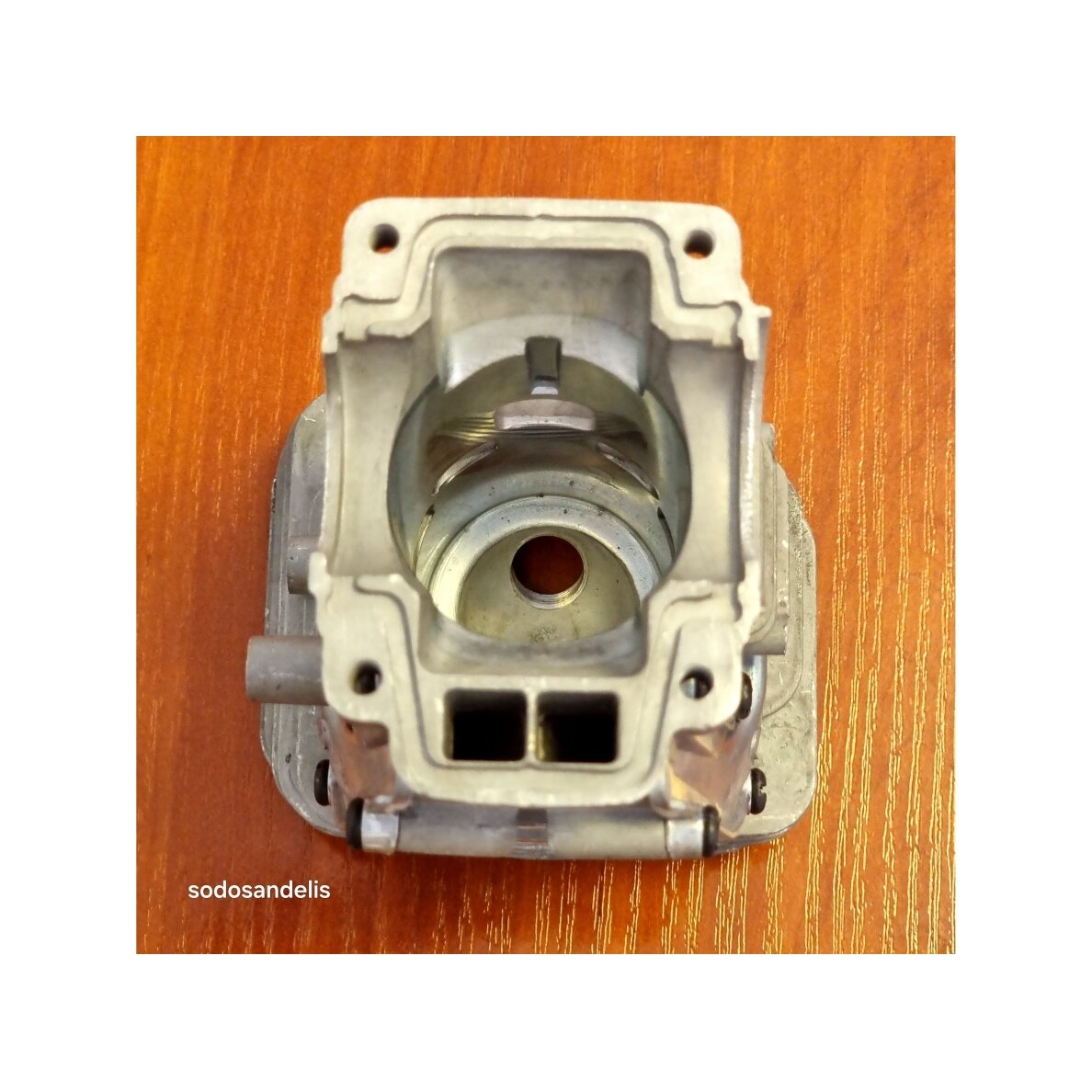 Cilindro komplektas  Benzopjūklui Husqvarna 435 / 440 3