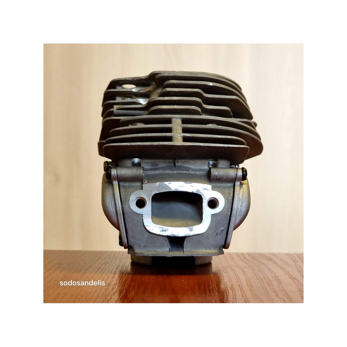 Cylinder kit for Husqvarna 545 chainsaw 1