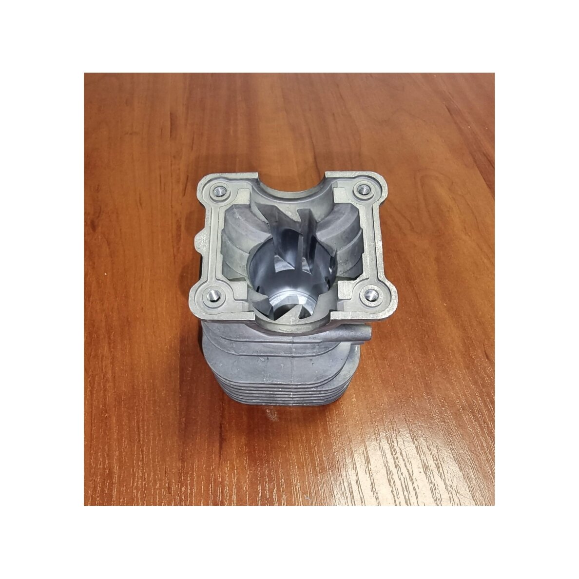 Cilindro komplektas Husqvarna 128R 128C 128CD 128L 128LD 128LX 128RJ 10 Cilindro komplektas Husqvarna 128R 128C 128CD 128L 128LD 128LX 128RJ 10