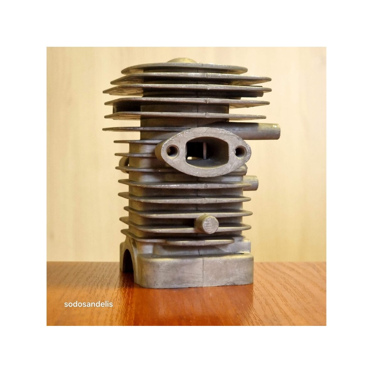 Cilindro komplektas Husqvarna 235 236 236E 240/E 39mm 545050418 545050417 574291001 2 Cilindro komplektas Husqvarna 235 236 236E 240/E 39mm 545050418 545050417 574291001 2
