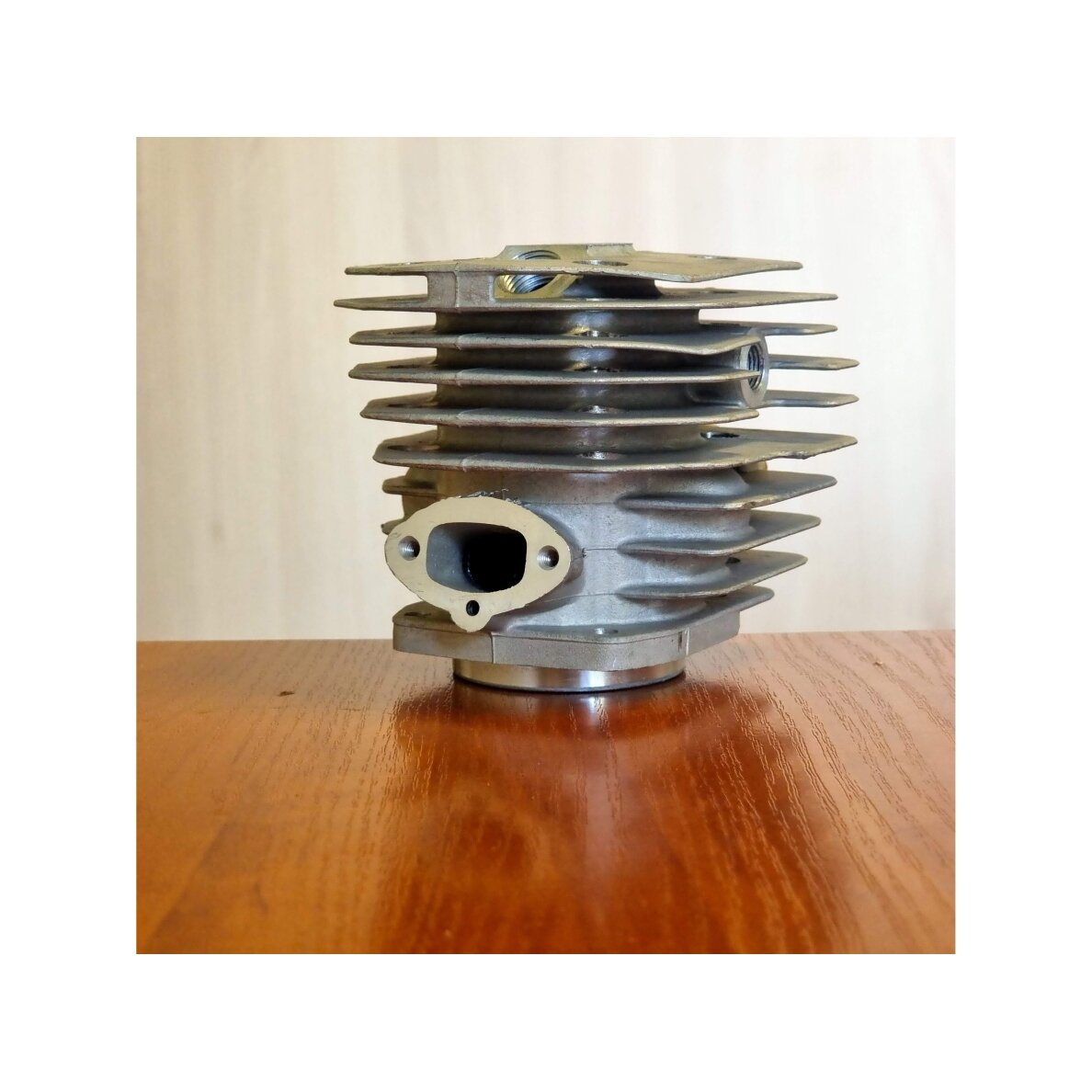 Cilindra komplekts Husqvarna 254 254XP 238 154 154XP motorzāģiem 45mm 503503903 503503901 503503902 4 Cilindra komplekts Husqvarna 254 254XP 238 154 154XP motorzāģiem 45mm 503503903 503503901 503503902 4