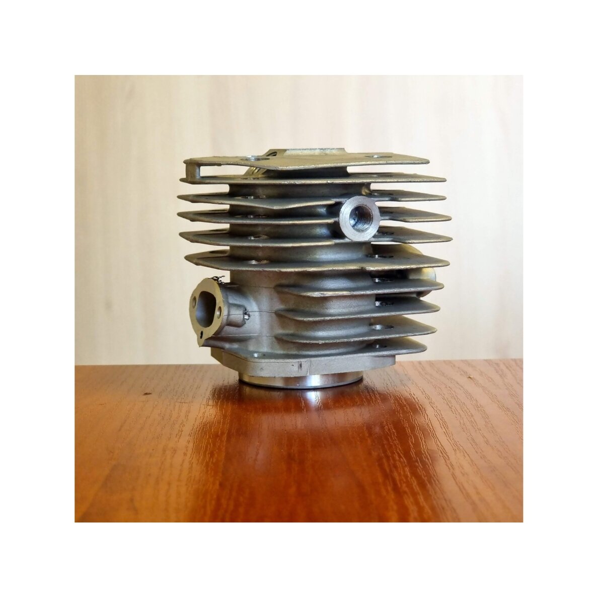 Cilindra komplekts Husqvarna 254 254XP 238 154 154XP motorzāģiem 45mm 503503903 503503901 503503902 5 Cilindra komplekts Husqvarna 254 254XP 238 154 154XP motorzāģiem 45mm 503503903 503503901 503503902 5