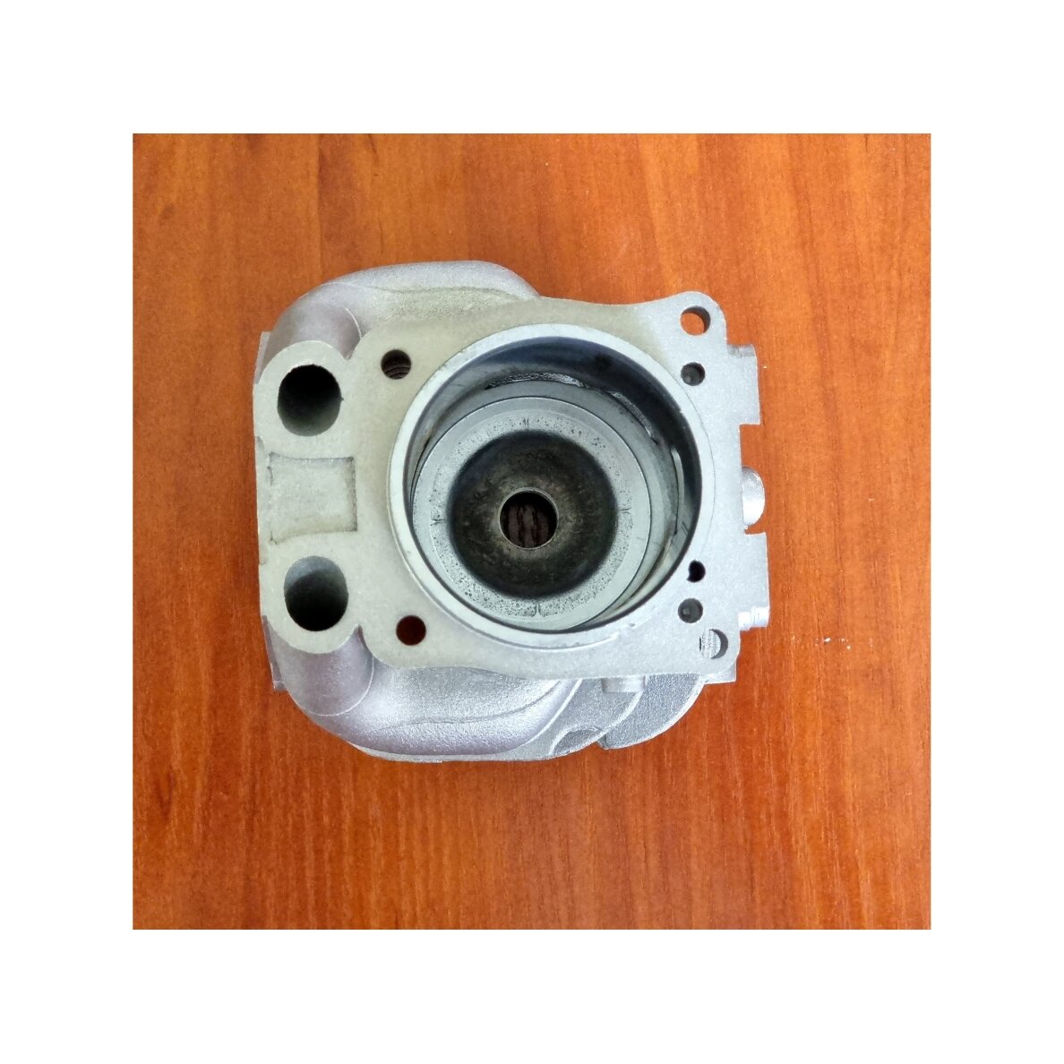 Cilindro komplektas Husqvarna K750 pjūklui 51MM 520757302 502757301 506386171 NIKASIL 9 Cilindro komplektas Husqvarna K750 pjūklui 51MM 520757302 502757301 506386171 NIKASIL 9