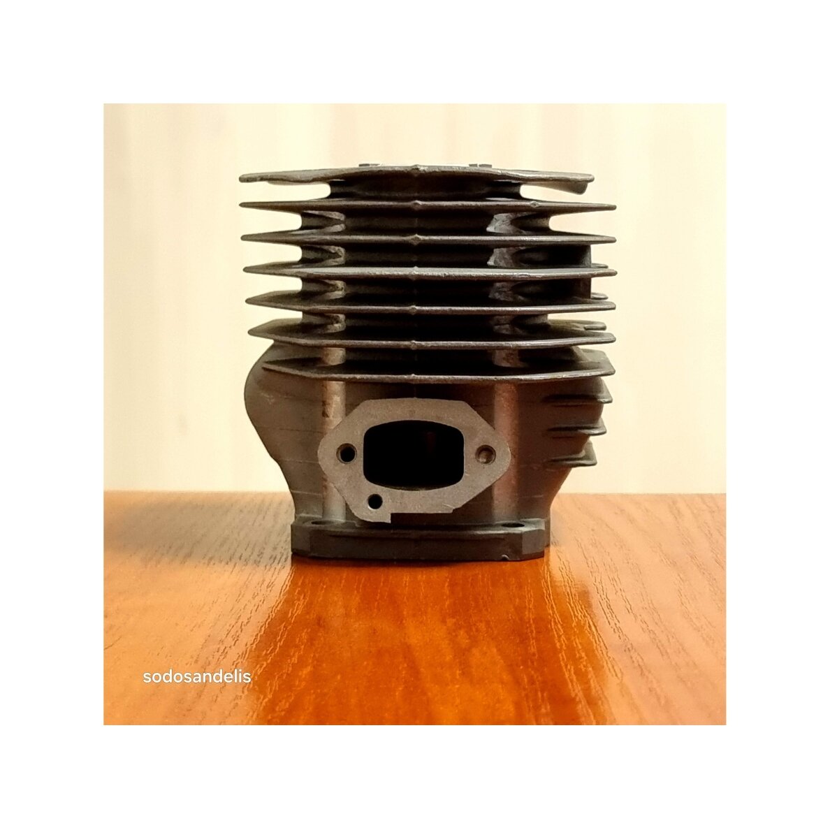 Cilindro komplektas skirtas Husqvarna 262 262XP 257 # 503907971 503541171 503541172 1 Cilindro komplektas skirtas Husqvarna 262 262XP 257 # 503907971 503541171 503541172 1