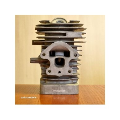 Cilindro komplektas Husqvarna 235 236 236E 240/E 39mm 545050418 545050417 574291001 1 Cilindro komplektas Husqvarna 235 236 236E 240/E 39mm 545050418 545050417 574291001 1