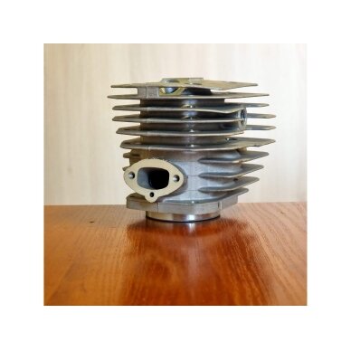 Cilindra komplekts Husqvarna 254 254XP 238 154 154XP motorzāģiem 45mm 503503903 503503901 503503902 4 Cilindra komplekts Husqvarna 254 254XP 238 154 154XP motorzāģiem 45mm 503503903 503503901 503503902 4