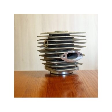 Cilindra komplekts Husqvarna 254 254XP 238 154 154XP motorzāģiem 45mm 503503903 503503901 503503902 8 Cilindra komplekts Husqvarna 254 254XP 238 154 154XP motorzāģiem 45mm 503503903 503503901 503503902 8
