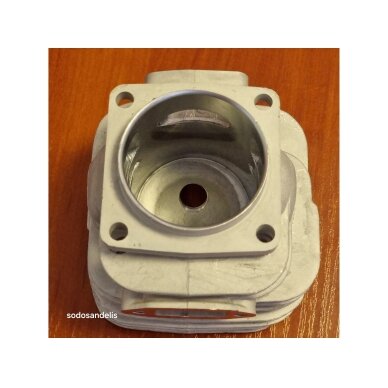 Cilindro komplektas skirtas Husqvarna 272 272XP 52mm 504016802 503758171 3 Cilindro komplektas skirtas Husqvarna 272 272XP 52mm 504016802 503758171 3