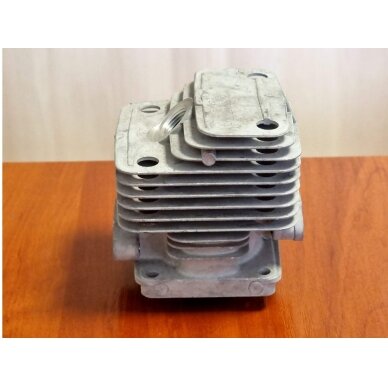 Cilindro komplektas Oleo-Mac 440 BP 740T 740S SP40 TP74 EFCO 8400 8405 40mm 074000280B 10 Cilindro komplektas Oleo-Mac 440 BP 740T 740S SP40 TP74 EFCO 8400 8405 40mm 074000280B 10