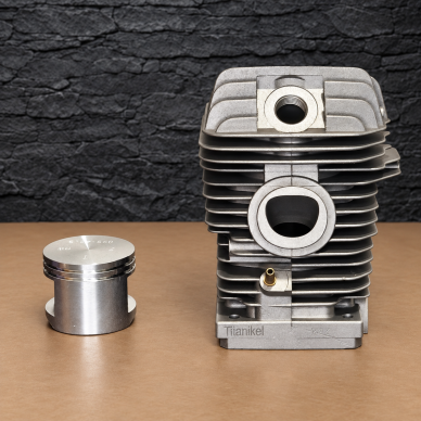 HYWAY TITANIKEL Stihl MS250 / 025 / MS230 / 023 cilindro komplektas 42,5 mm – 1123 020 1209 3