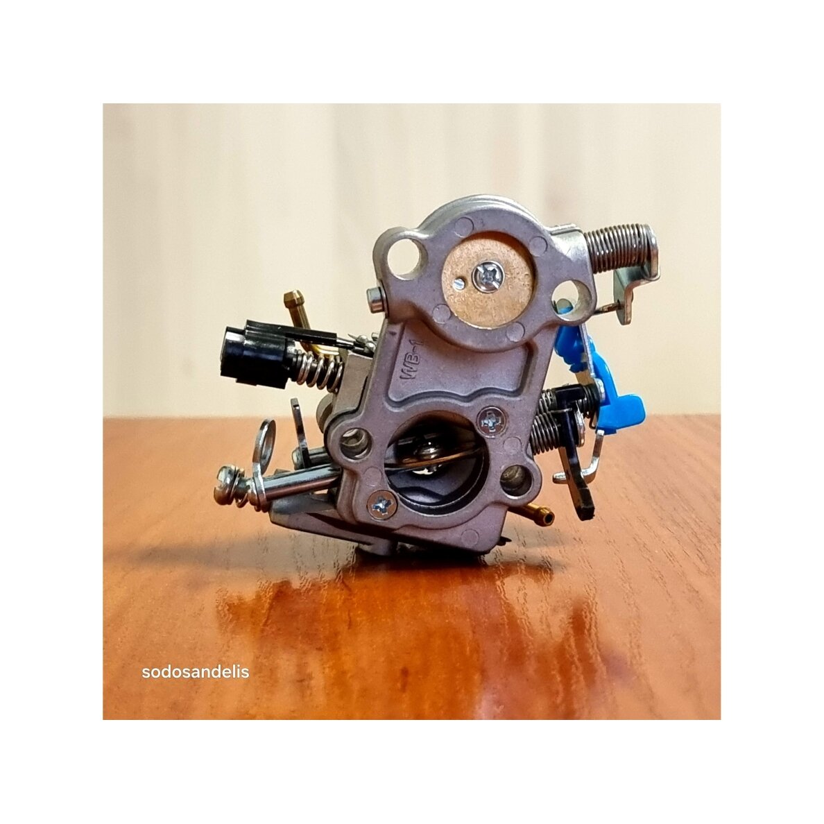 Karbiuratorius skirtas Husqvarna 455 455E 460 461 kodas: 544883001 Karbiuratorius skirtas Husqvarna 455 455E 460 461 kodas: 544883001