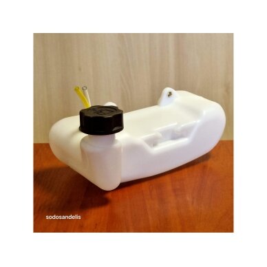 Kuro bakas kiniškam trimeriui su šonine užpylimo anga 43cc 52cc TL43 / TL52 2 Kuro bakas kiniškam trimeriui su šonine užpylimo anga 43cc 52cc TL43 / TL52 2
