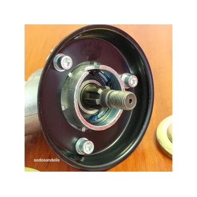 Gearbox for Chinese trimmer D28 \/ 9T 3