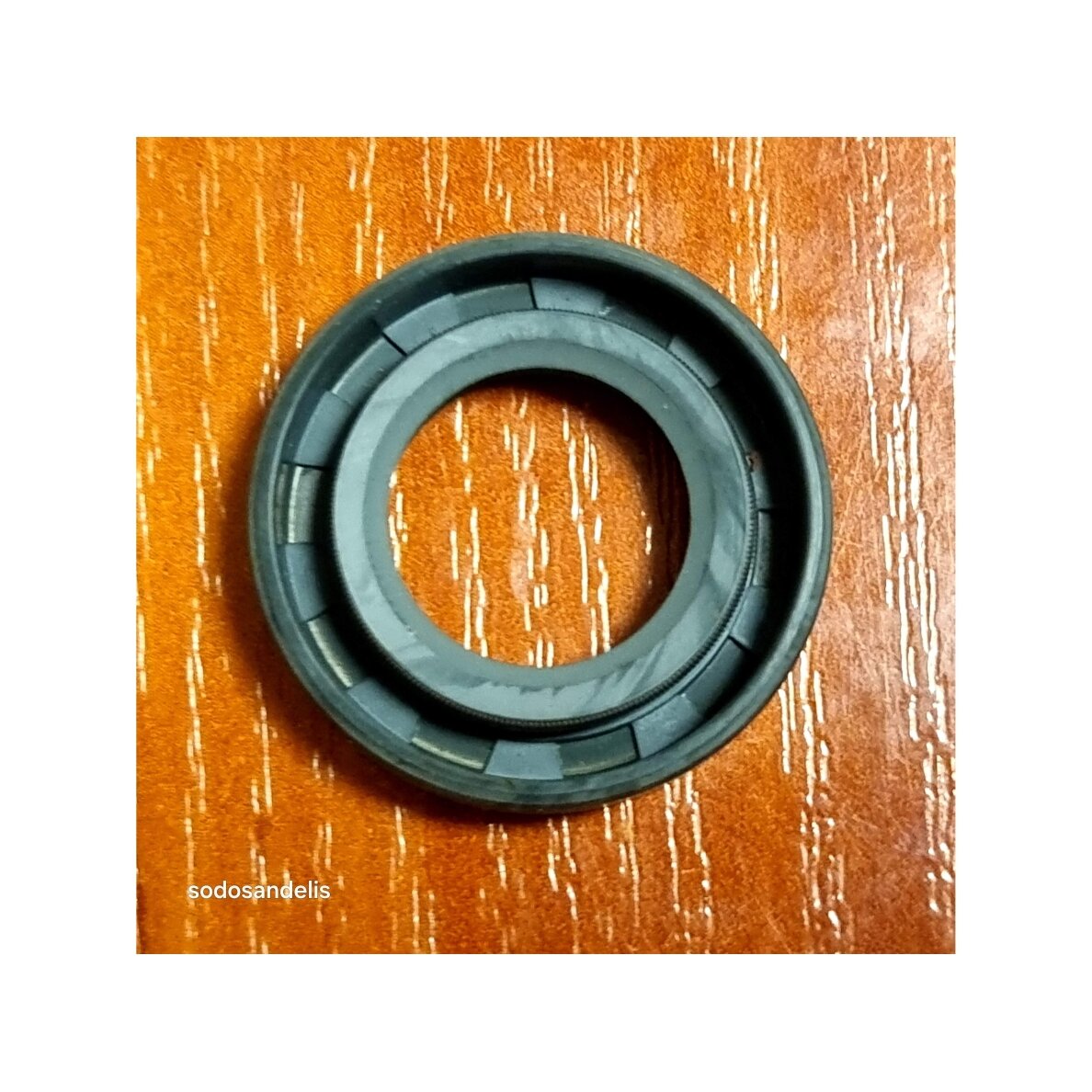 Oil seal SW800 17x30x6 4
