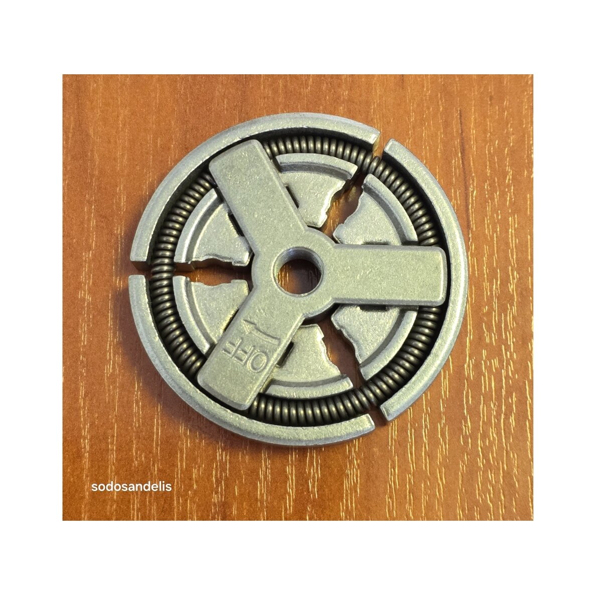 Clutch for Chinese 4500 5200 5800 Chainsaws 1
