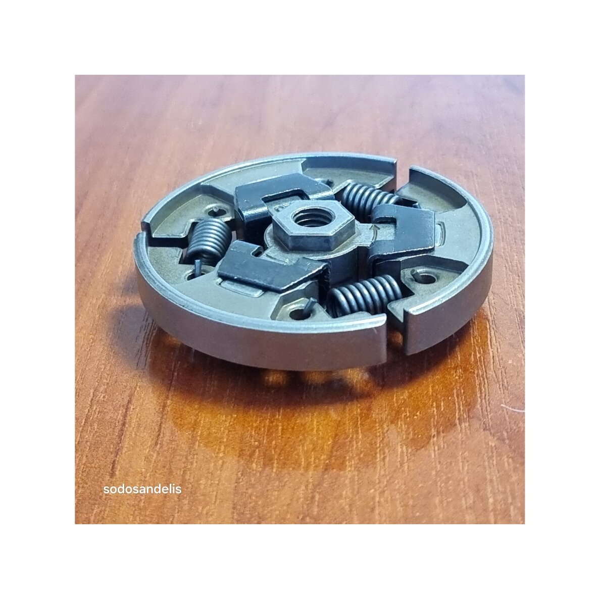 Clutch for STIHL FS80 FS85 FS75 FR85 KM85 KW85 KA85 SP85 #41371602002 41371602001 2 Clutch for STIHL FS80 FS85 FS75 FR85 KM85 KW85 KA85 SP85 #41371602002 41371602001 2