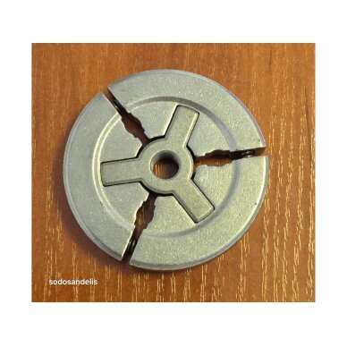 Clutch for Chinese 4500 5200 5800 Chainsaws 2