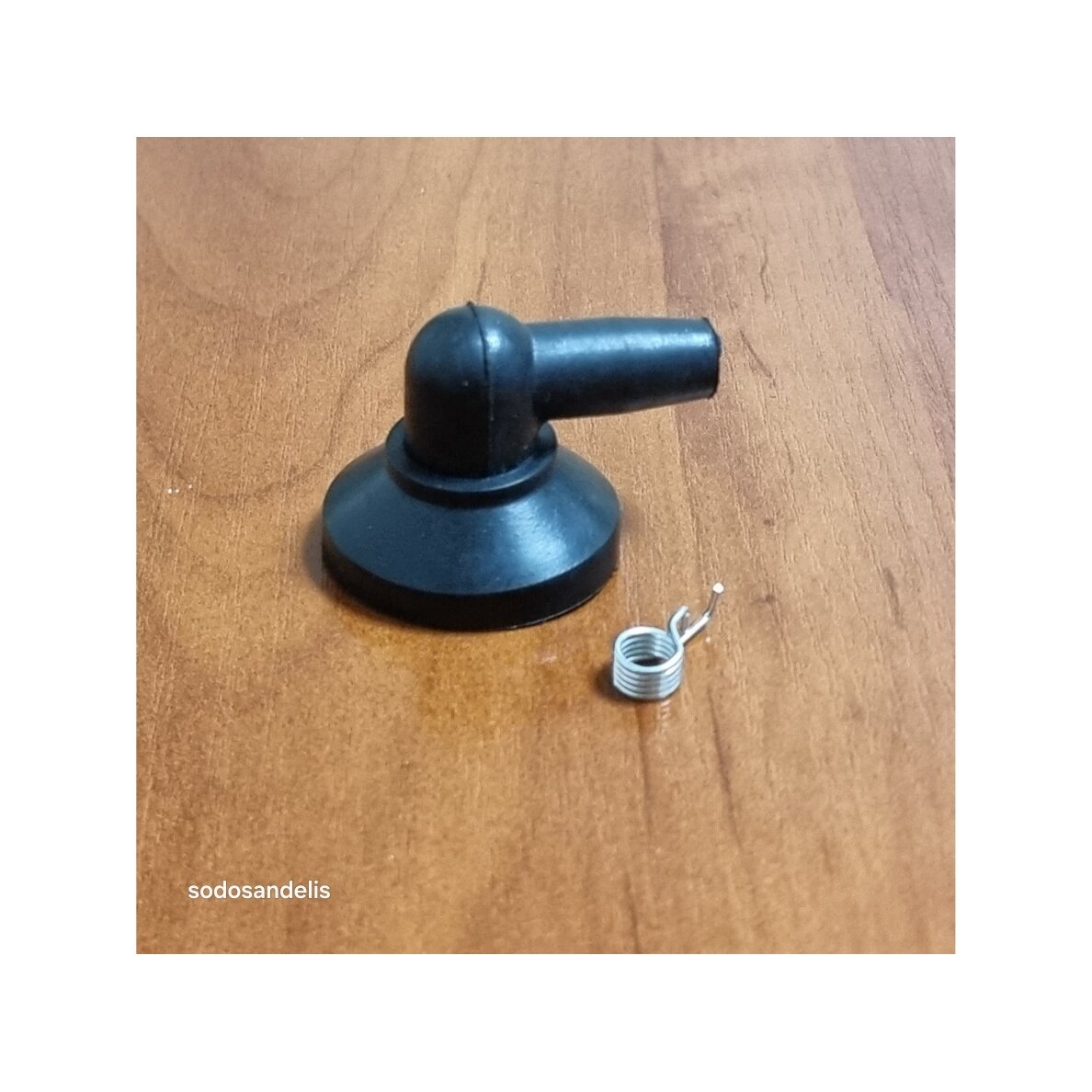Spark plug cap  (boot) for Chinese trimmer / brushcutter BC415 2