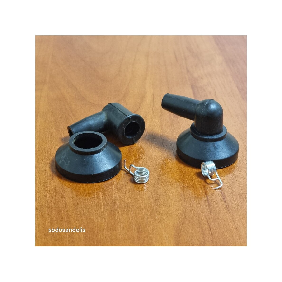 Spark plug cap  (boot) for Chinese trimmer / brushcutter BC415 1